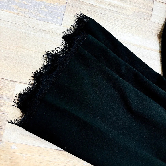 MELANIE LYNE Black pants with slit and lace at the bottom - Picture 2 of 9